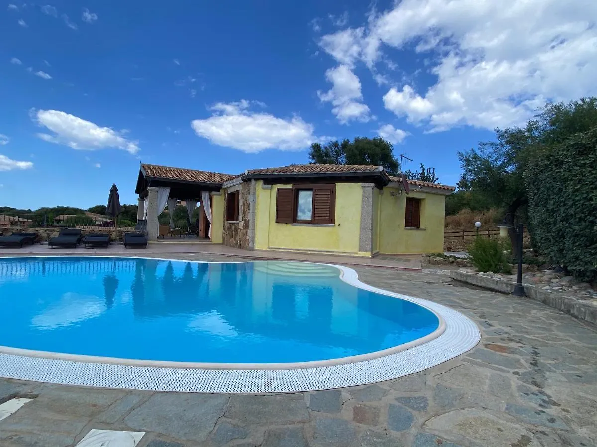 Villa Peonia Budoni 0*,  Italy